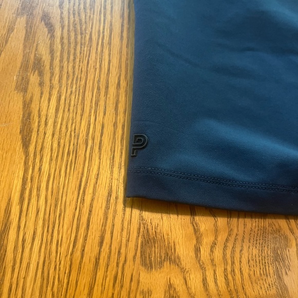 Public Rec Men’s Workday Shorts Navy Blue Size 40 EUC Sport Casual Travel - Picture 12 of 13